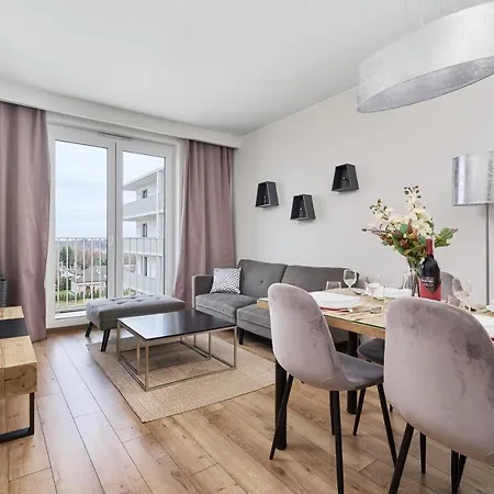 Tawryczewskiego By Renters *