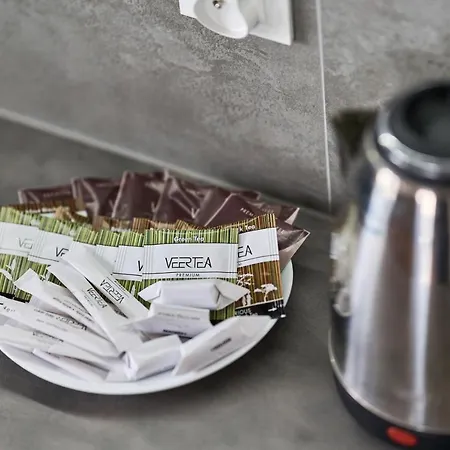 Tawryczewskiego By Renters アパート *