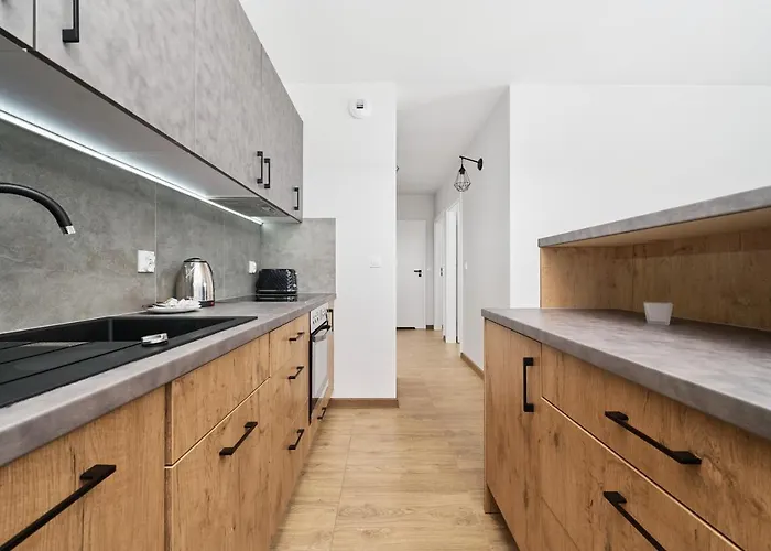 Tawryczewskiego By Renters