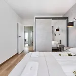 דירה Tawryczewskiego By Renters *