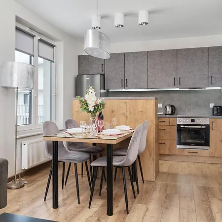 Tawryczewskiego By Renters Daire *