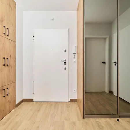 Tawryczewskiego By Renters Apartmán Vratislav